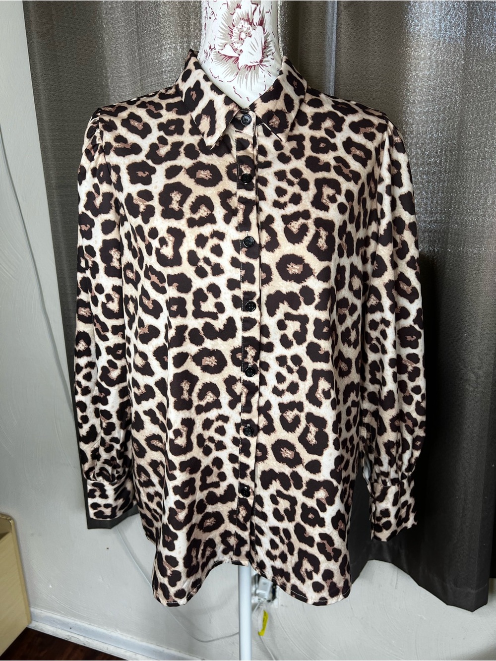 zeagoo Leopard-Print Button-Up Blouse in Beige and Brown